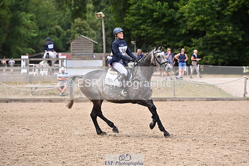 250802A-123051-03025 - A-038-Maisy.Miller-HEADDON.SWAN.SONG