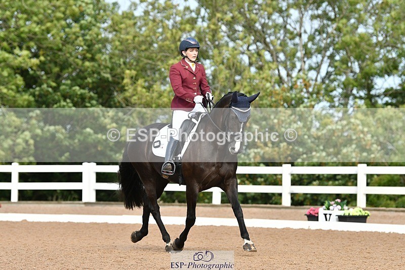 250906-095418-00494 - 039-Claire.RandallUndeclared