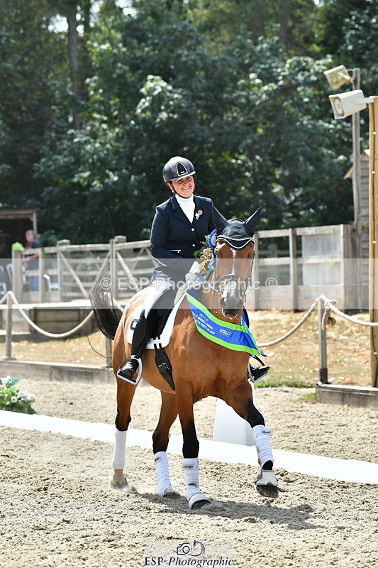 260802A-131914-06843 - PRESENTATIONS