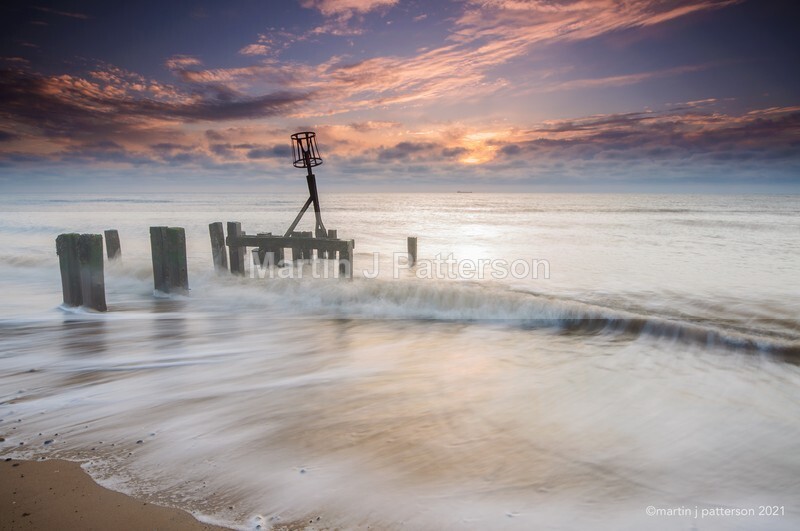 Gorleston Beach Crooked Groyne At Sunrise - 2021