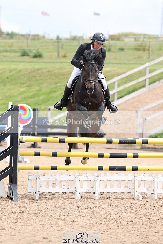 250525-114525-07969 - Cla 27 A&B 1.05 & 1.10m Snr Gran Prix