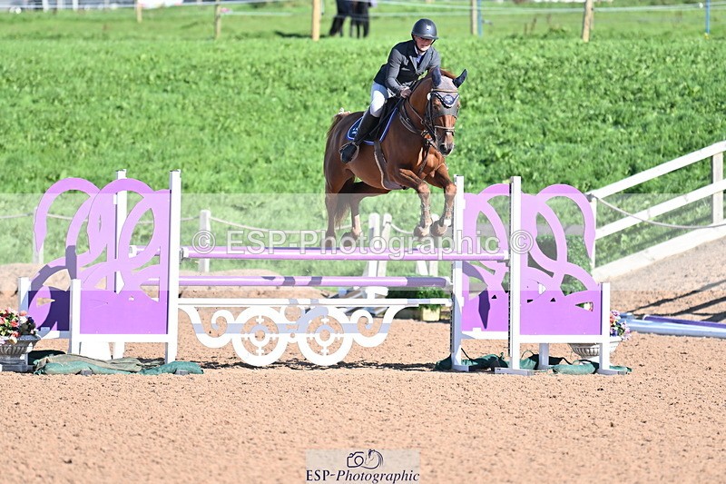 231014A-113822-04449 - Cls 18 Newcomers & 1.10m Open