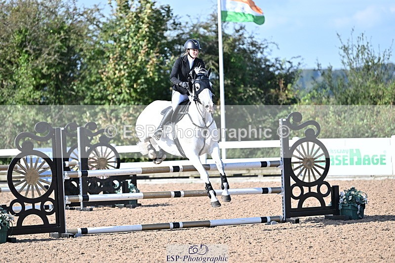 241004A-104209-01308 - Fri 07 Snr Brit Nov & 90cm Open
