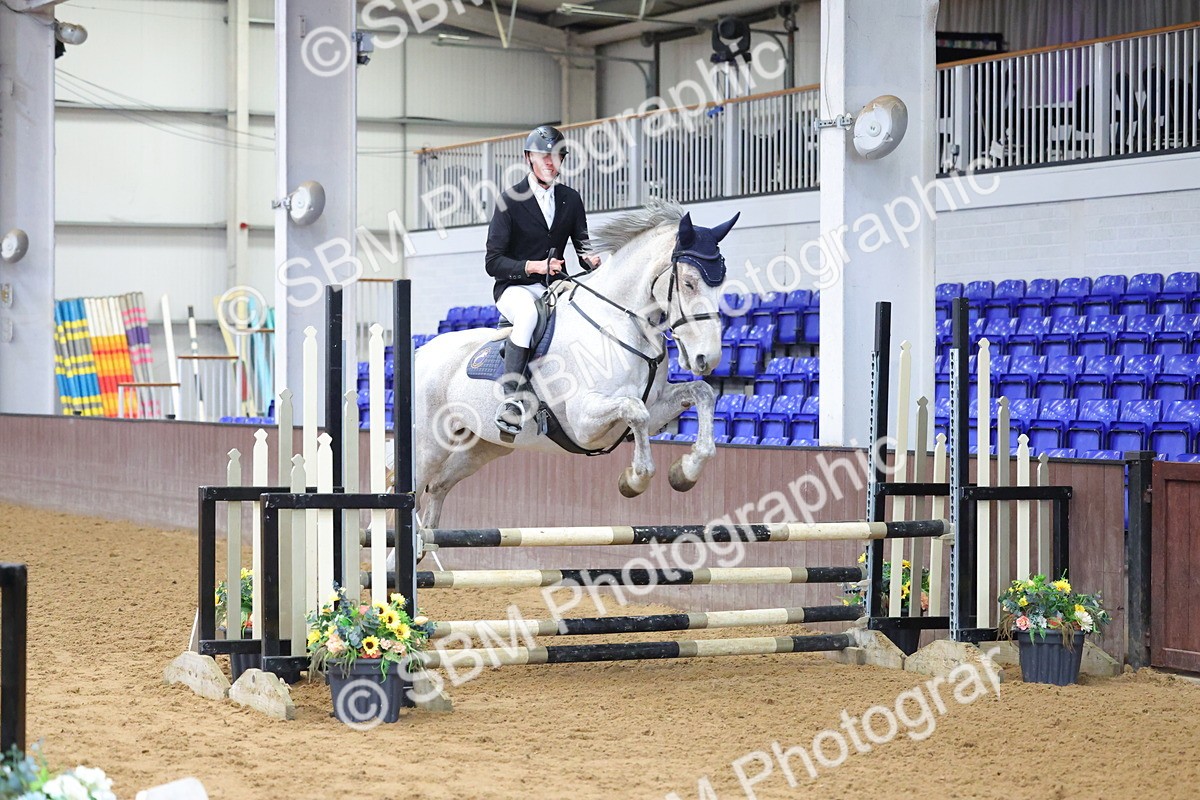 SBM_009788 - Class 20 - Senior British Novice/ 90cm Open - First Round (0.90m)