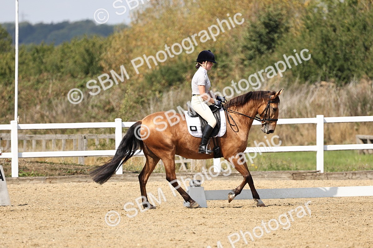 SBM_018637 - Class 16 - Novice 5 - 12.08-13.11