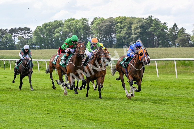 050626-Race 3-Miss Rainbow-3041 - Race 3 14.50pm Power Plastics
