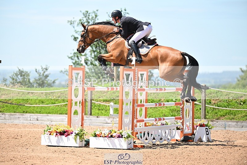 240718A-122542-05069 - Cls 1, 3 Star Small Tour 1.35m