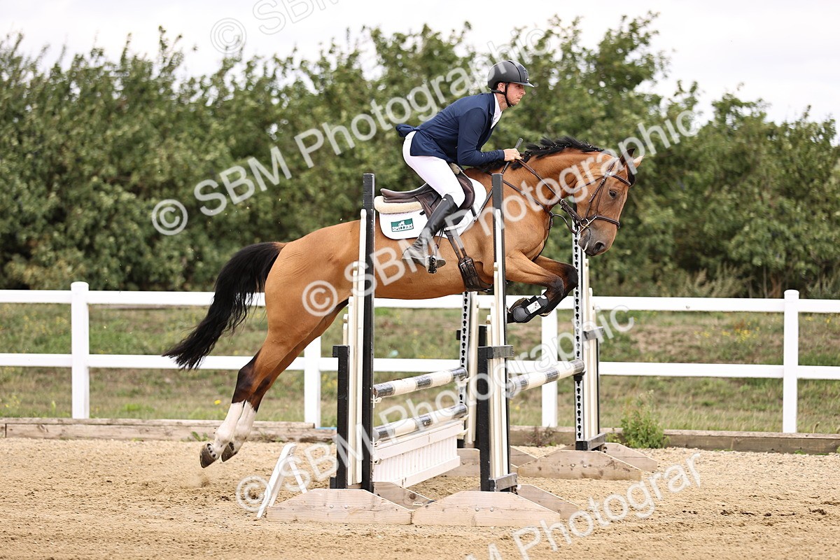 SBM_004127 - Class 3 -  Senior British Novice - 90m Open