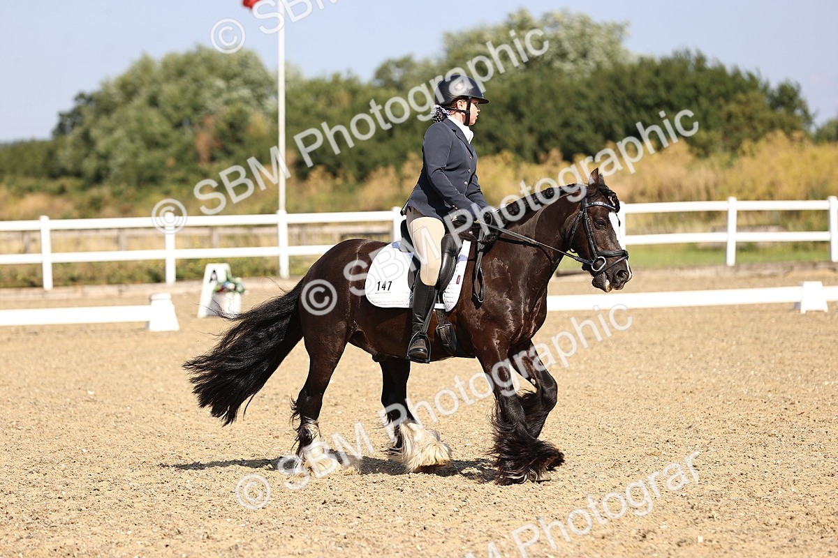 SBM_009184 - Novice 5 - 9.50-10.53
