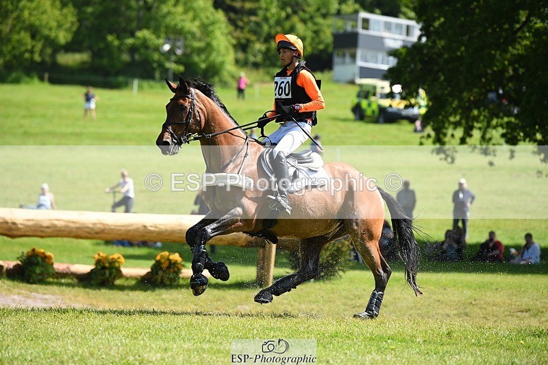 230527-105254-09034 - 260-LOW_MOOR_LUCKY-Tom_Woodward-XC