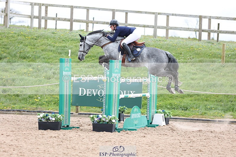 240419A-120147-06965 - Cls 6, 2 Star Medium Tour 1.35m