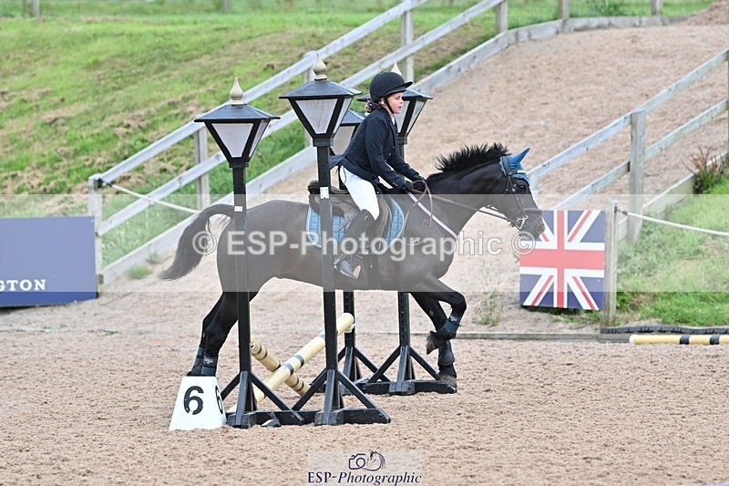 240813-161644-00201 - Clear round & 60cm