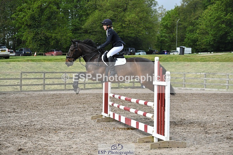 230512-100140-00445 - Cls 10 Snr 85cm Schooling