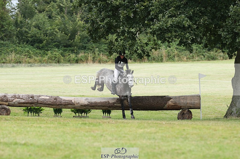 240825X-181217-38499 - 80cm XC 17.30 to End