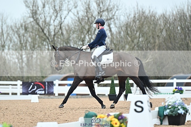 250214-114342-01154 - 239-Angus.Corrie.Deane-FurstIn.Fleur