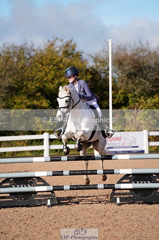 241027A-111202-02385 - SUN Cls 5 Pony Discovery and 90cm Open