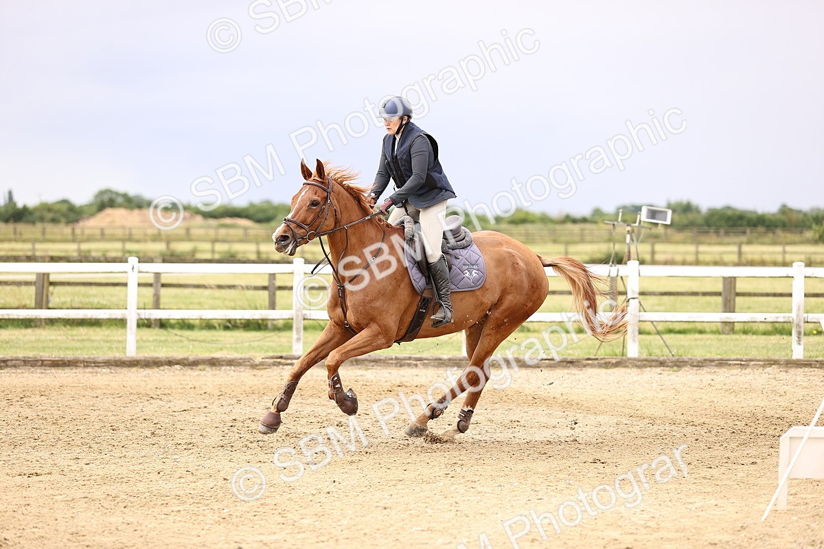 SBM_003055 - Class 21 - Senior Newcomers - 1.10m