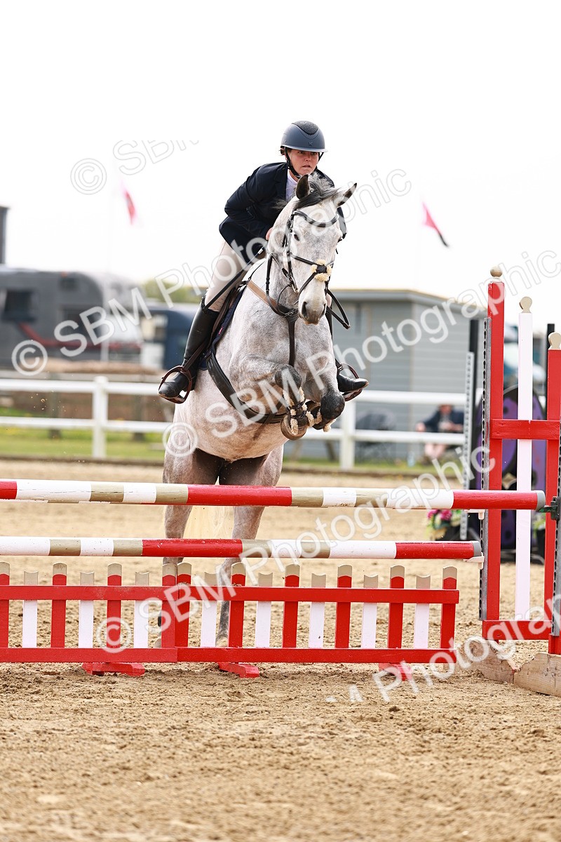  - Class 17 - Senior 1.05m