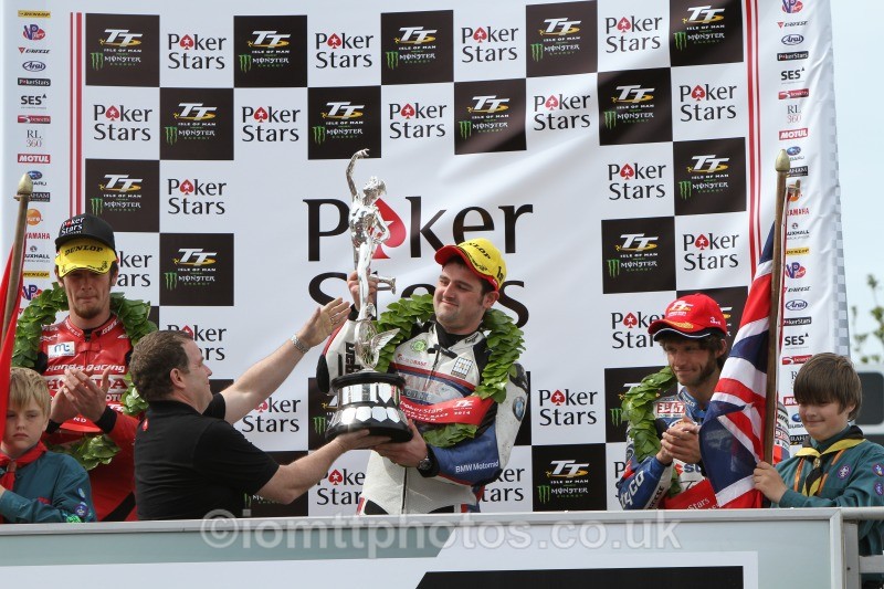 TT148627 - Senior TT Podium