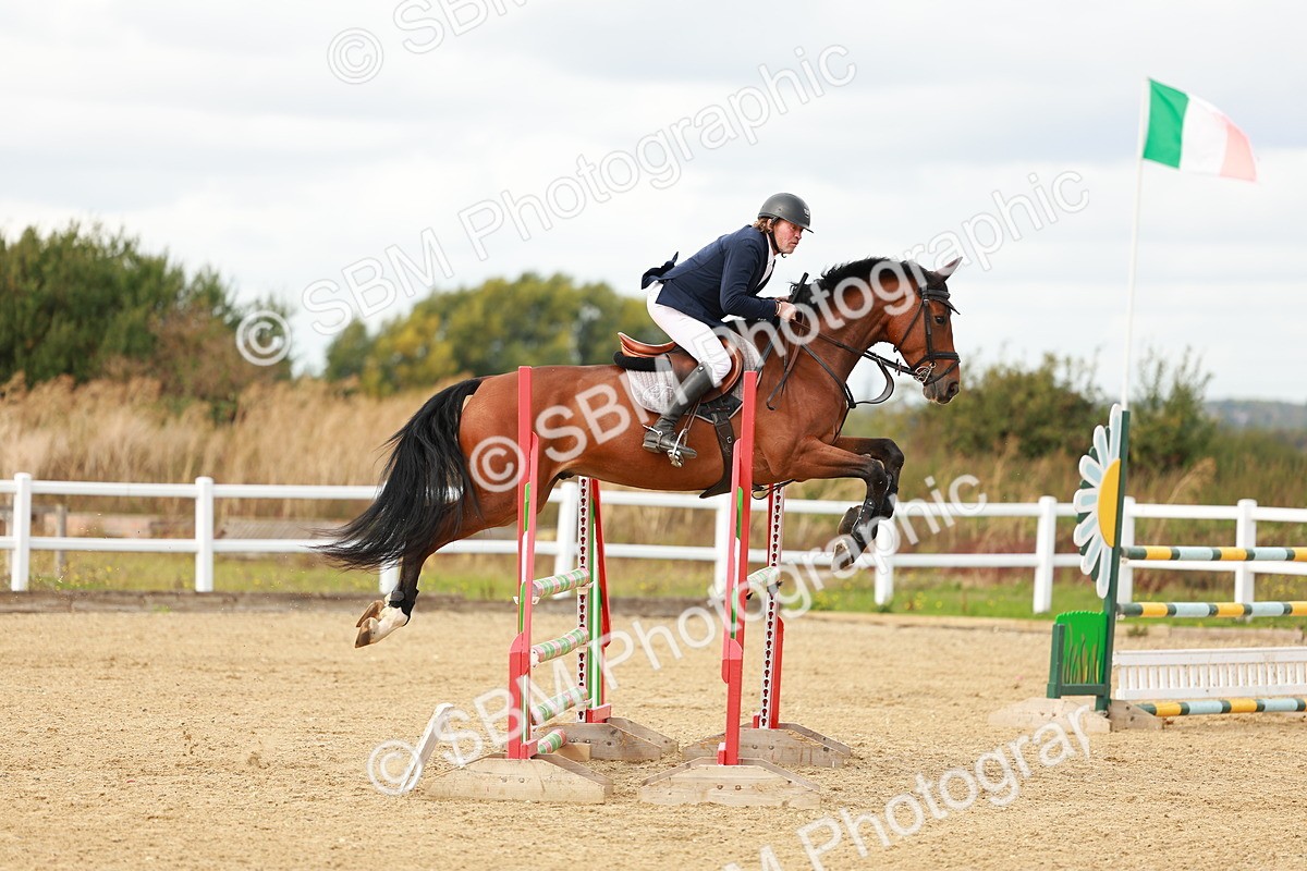 SBM_001346 - Class 4 - Senior Newcomers - 1.10m