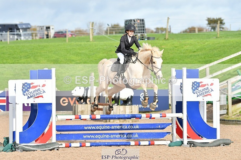 251026-120723-02758 - Cls 23+24 80cm Club and Schools