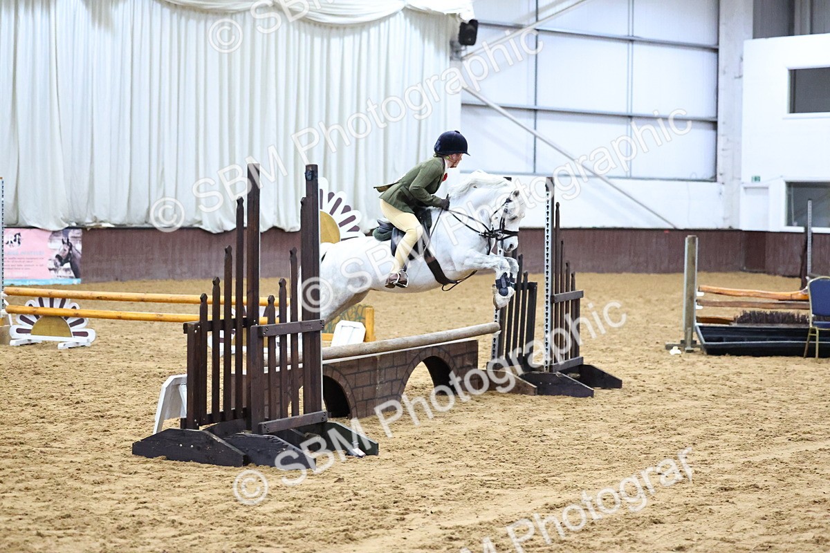 SBM_003105 - Class 35 - 60cm Training Stakes