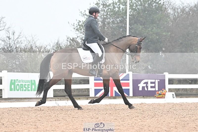 240217A-122511-02195 - 153-Robert.Trobridge-Orlando.T