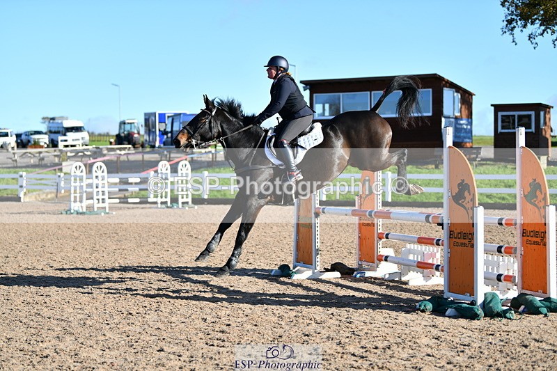 231110A-125137-00457 - Cls 4 Snr 1.05m Open