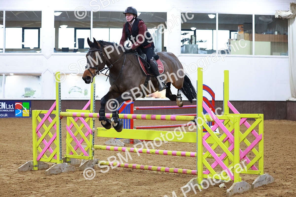 SBM_002268 - Class 5 - Senior Foxhunter 1.20m