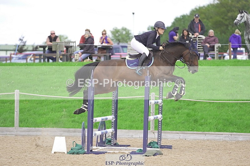 230806A-122908-01985 - Cls 14 Snr Foxhunter & 1.20m Open