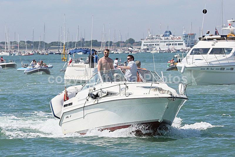 160723 WHITE RUM - SEA RAY 220 Y92A7959 - Motorboats - Open