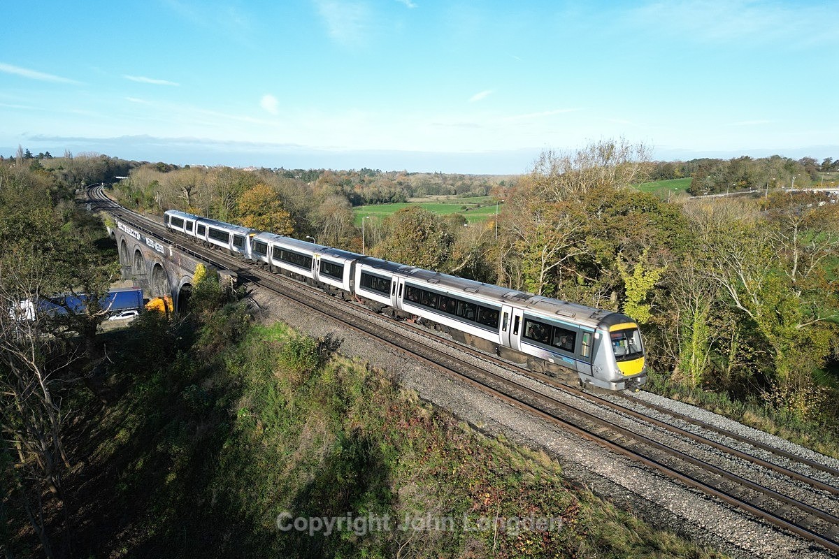 JL - 12.11.24 168324 168322 1Y25 09:04 Oxford - Marylebone, Denham - Latest shots