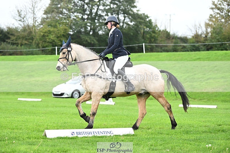 241024-102241-02999 - 409-Chloe.Dunn-TOWERHILL.SHAMIE