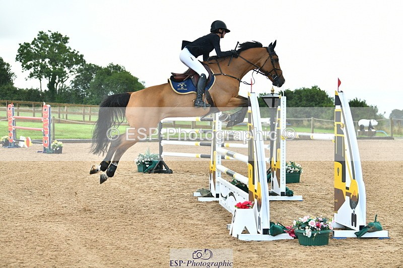 230723A-093826-10610 - Cls 4, 2 Star Small 1.30m