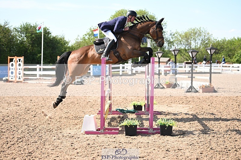 250510-162817-12161 - Cls 25 Snr Newcomers