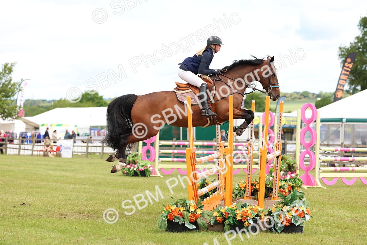 SBM_13718 - Class 206 - Senior Newcomers - 1.10m Open