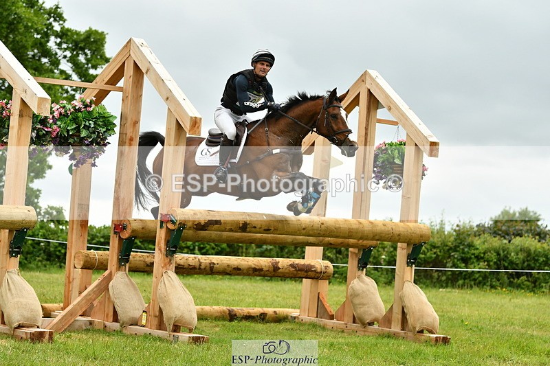 250524A-111328-09236 - B-303-Alexander.Bragg-SHANNONDALE.ALDO