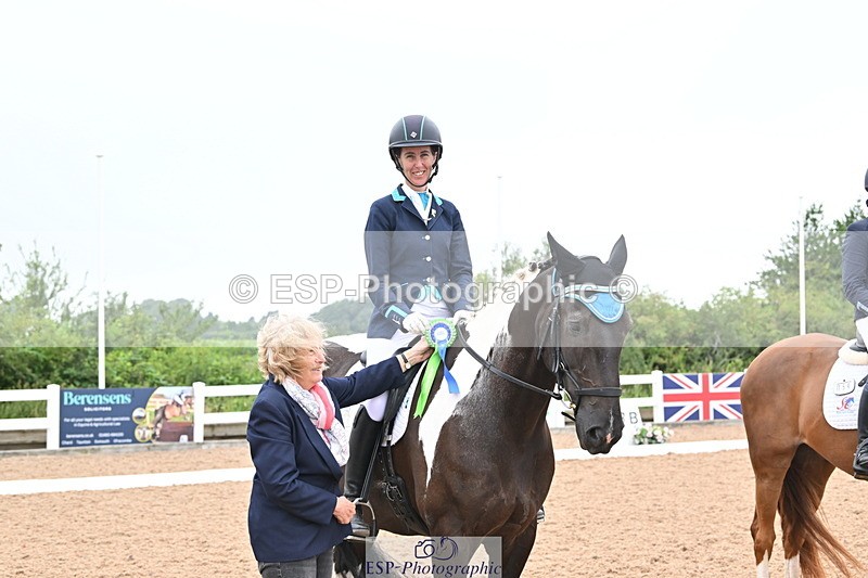 240815A-131208-01215 - Cls 8-P Freestyle Medium Silver