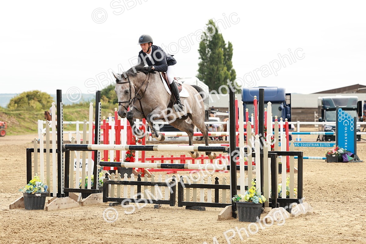 SBM_016871 - Class 20 - Senior Newcomers - 1.10m