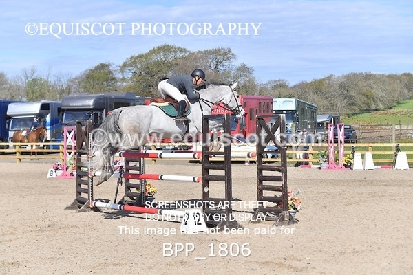 BPP_1806 - CLASS 19 SUN Senior Foxhunter/ 1.20m Open