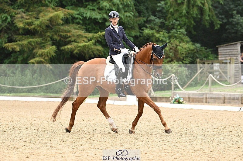 240811-114150-05576 - 253-Pauline.Jaggs-Emilio.Onneke