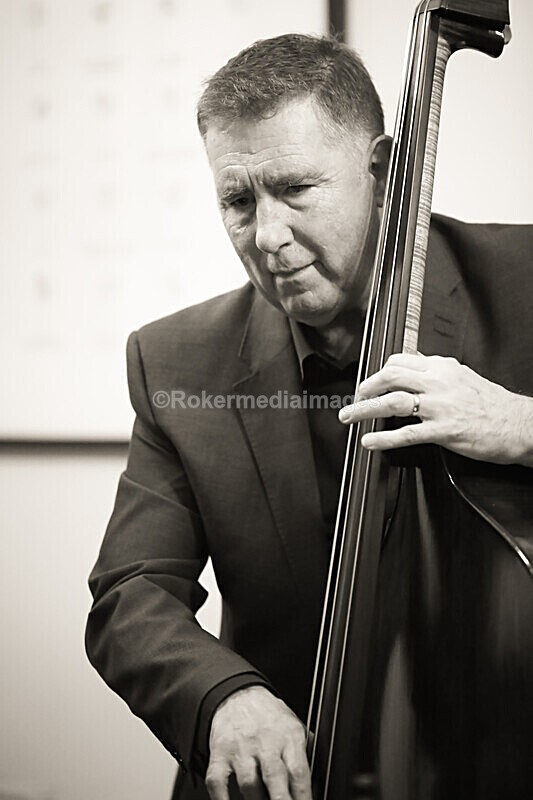 NKC-21 - Denny Illet and chums plays tribute to Nat King Cole