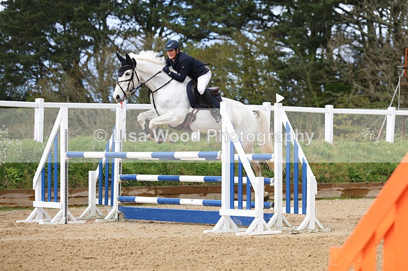 3E7A1714 - Class 7: Senior Newcomers/1.10m open