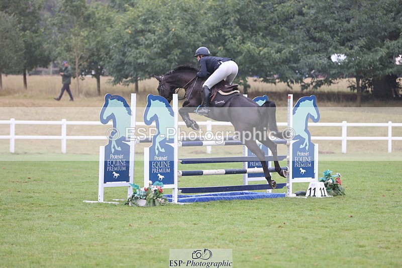 250830A-131352-06600 - Cls 16 Snr Newcomers and 1.10m Open