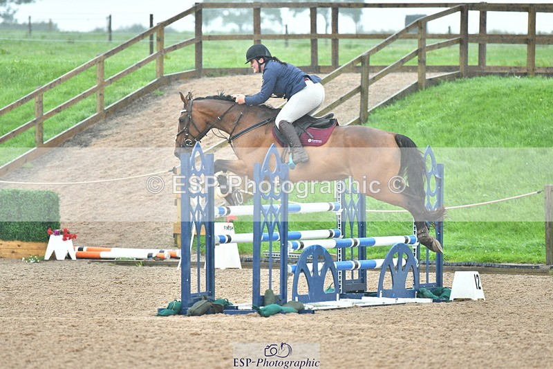 230805A-105334-00225 - Cls 2 Snr Newcomers & 1.10m Open