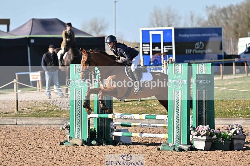 250401-171626-00334 - 70cm classes