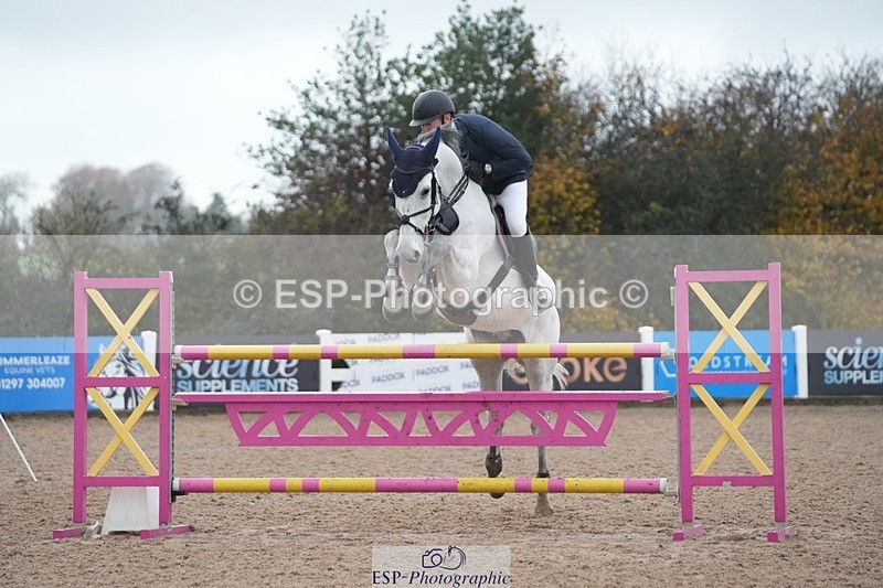 251107-135300-01263 - Cls 6 Foxhunter and 1.20m Open