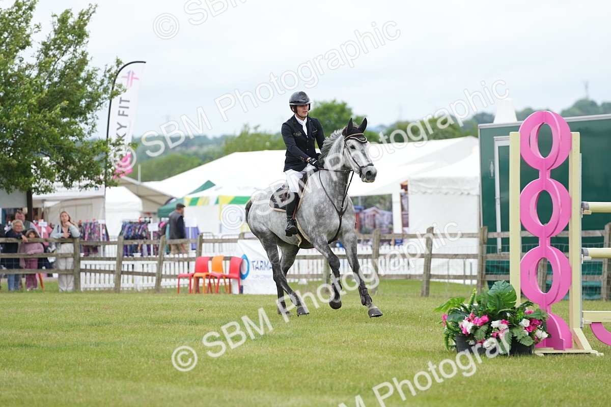 SBM_03129 - Class 201 - British Horse Feeds Speedi Beet Horse of the Year Show Grade  C