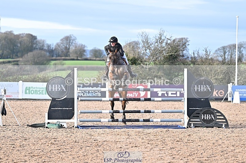 251126-123253-00472 - Cls 4 Newcomers and 1.10m