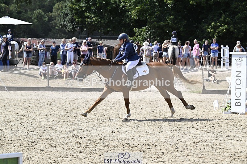 250823A-134104-30567 - PC70 Jump Off